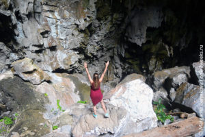 bua-bok-cave-angthong