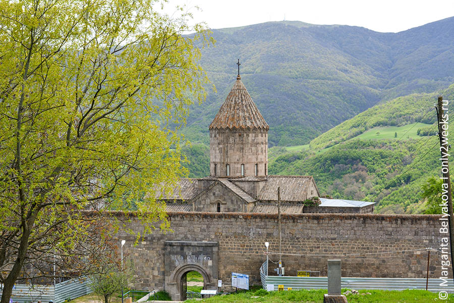 monastyr-tatev-armenia