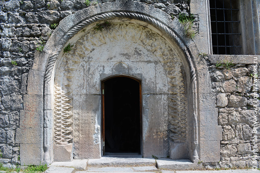 monastyri-armenii