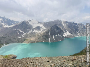 kirgiziya-dostoprimechatelnosti-dlya-turistov